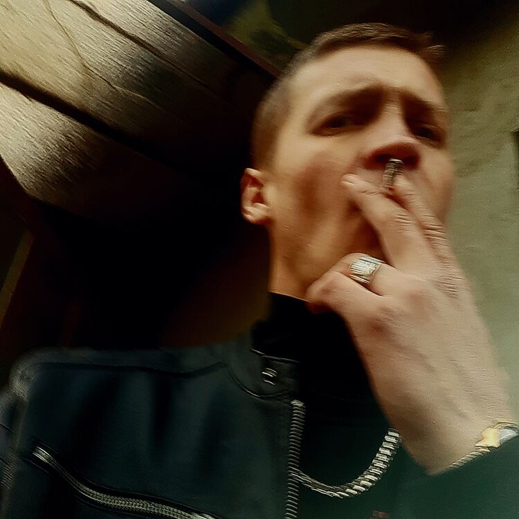  ,   Pavel, 33 ,   ,   , c , 