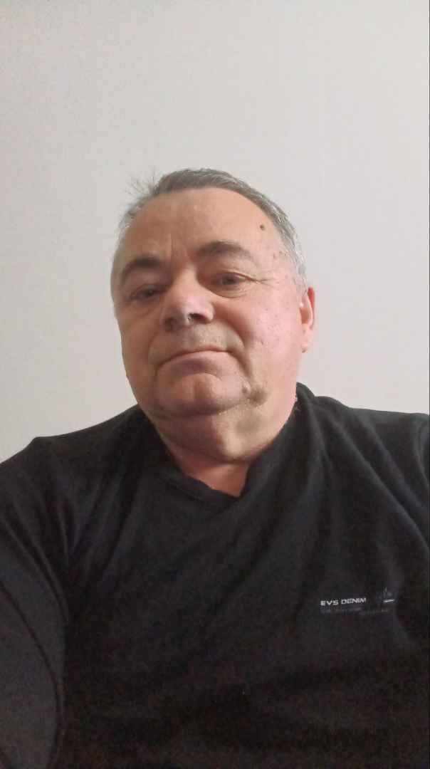  ,   Marinko, 58 ,  