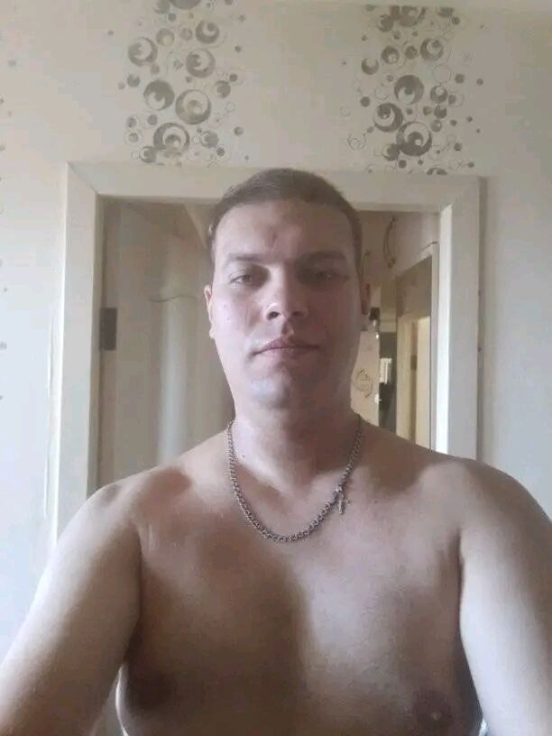  28567219  Vladimir, 39 ,    