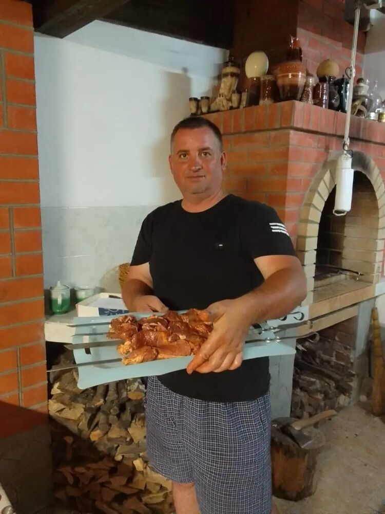  46410529  , 42 ,    