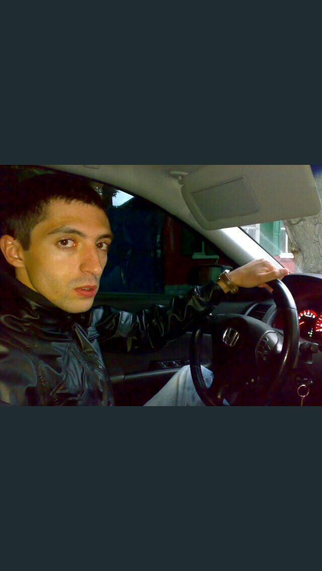  52908009  , 39 ,    --