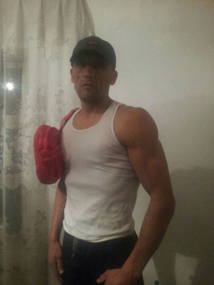  22321879  Rustam, 46 ,    