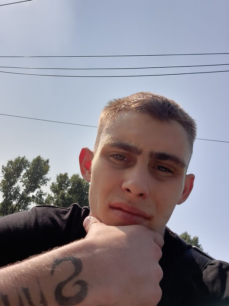  28408479  , 23 ,    
