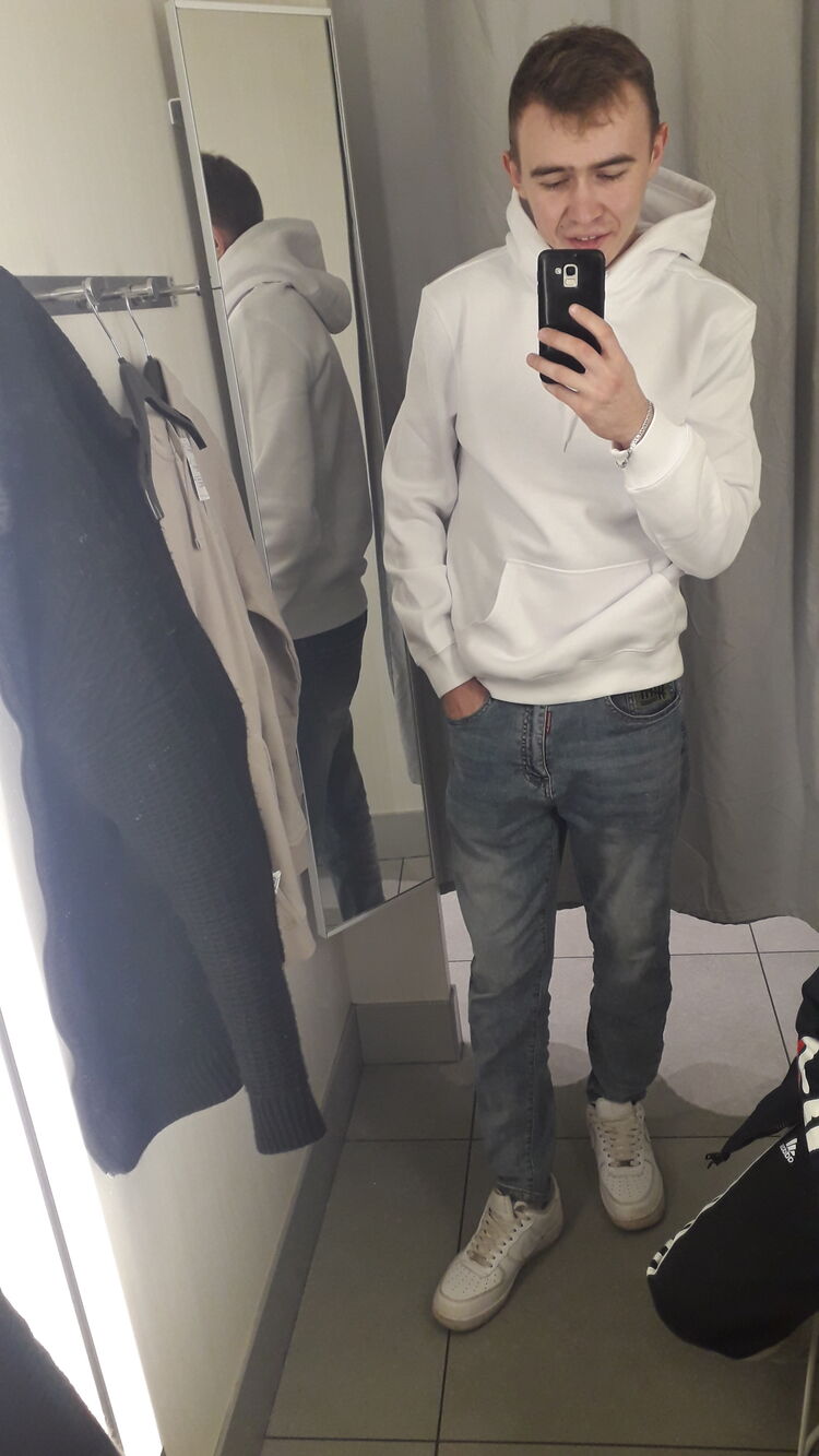  29911479  , 27 ,     