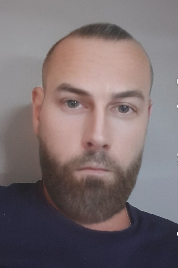  45240089  , 42 ,    