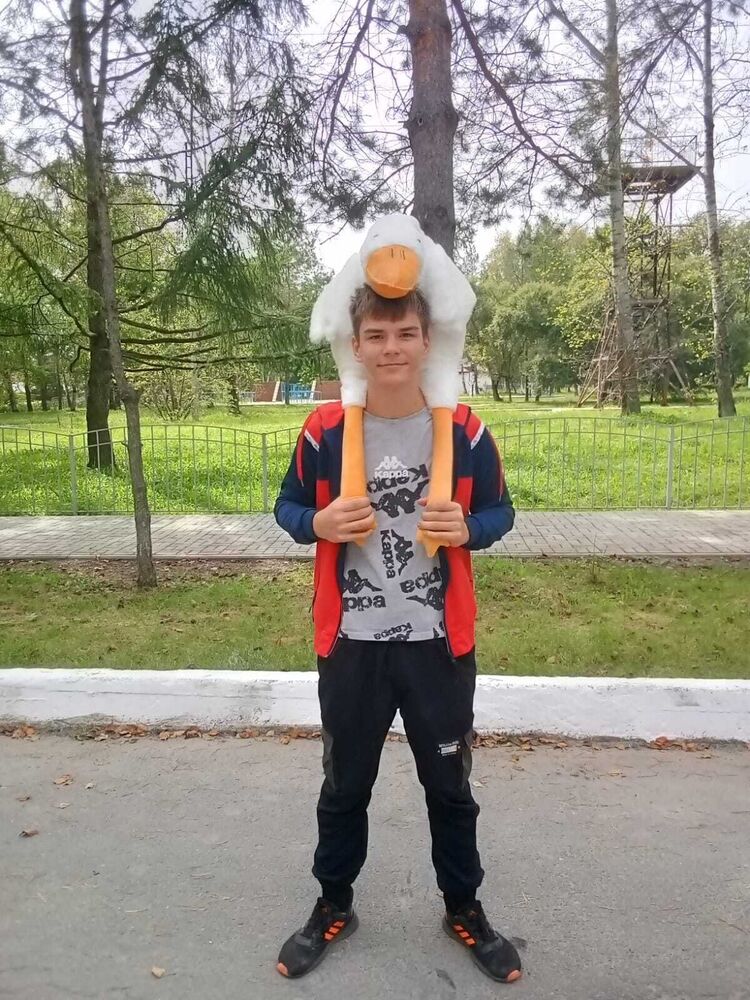  39879609  , 22 ,    -