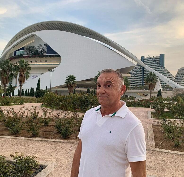  -,   Alexander, 52 ,   ,   , c 