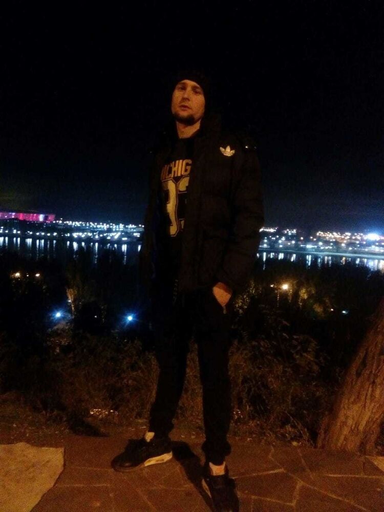  18672559  , 33 ,    --