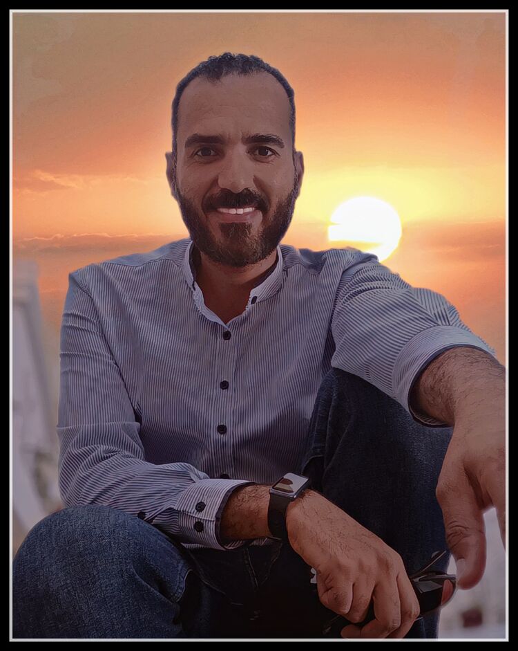  ,   Ayman, 40 ,   ,   , c 
