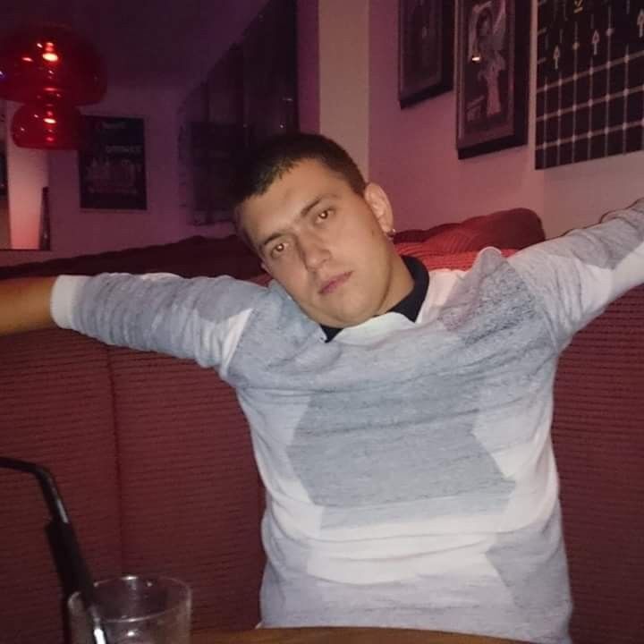  ,   Saniok, 34 ,   