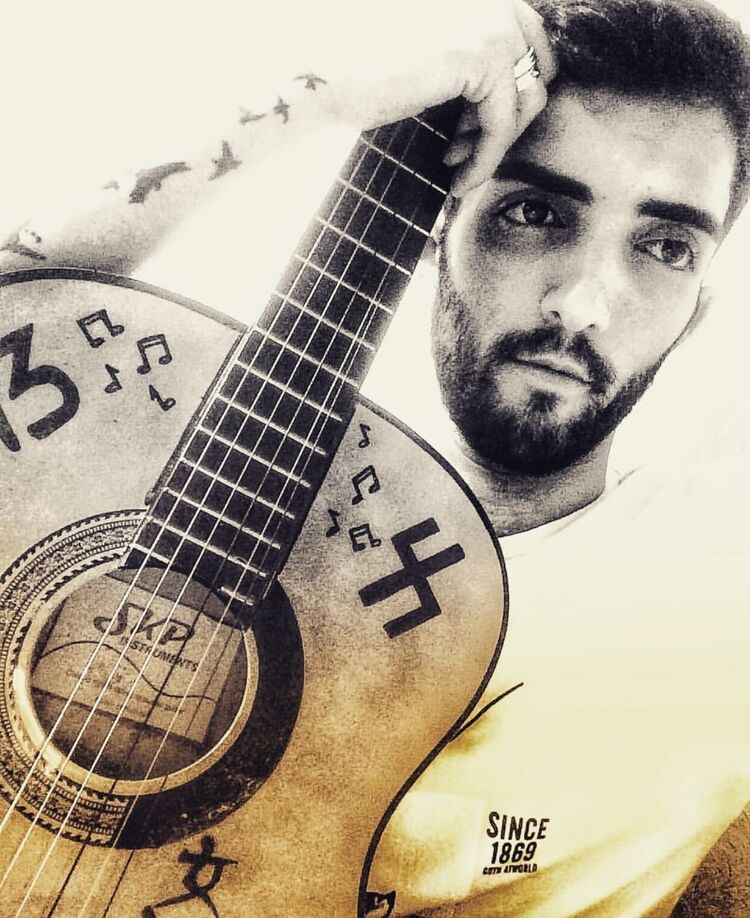  45323479  , 28 ,    