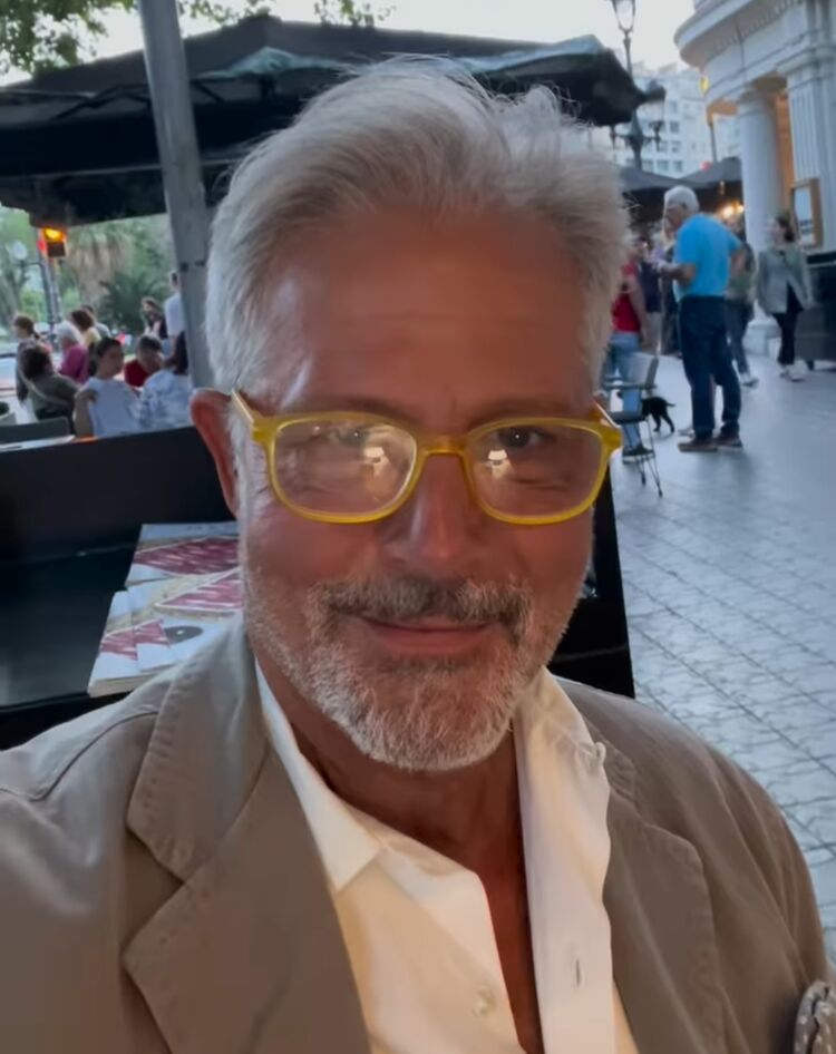  ,   Henry, 61 ,   ,   