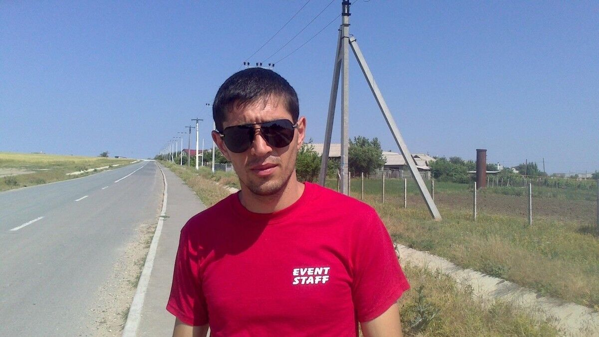  ,   Alex, 37 ,   ,   , c , 