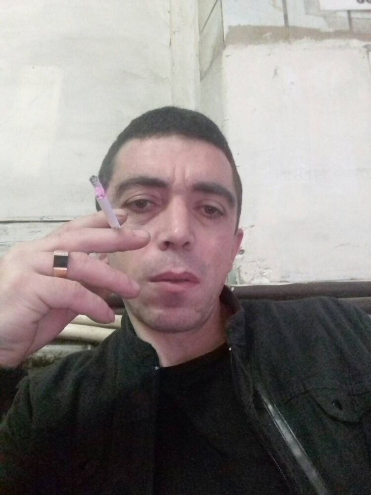  ,   GAGIK, 49 ,   ,   , c 