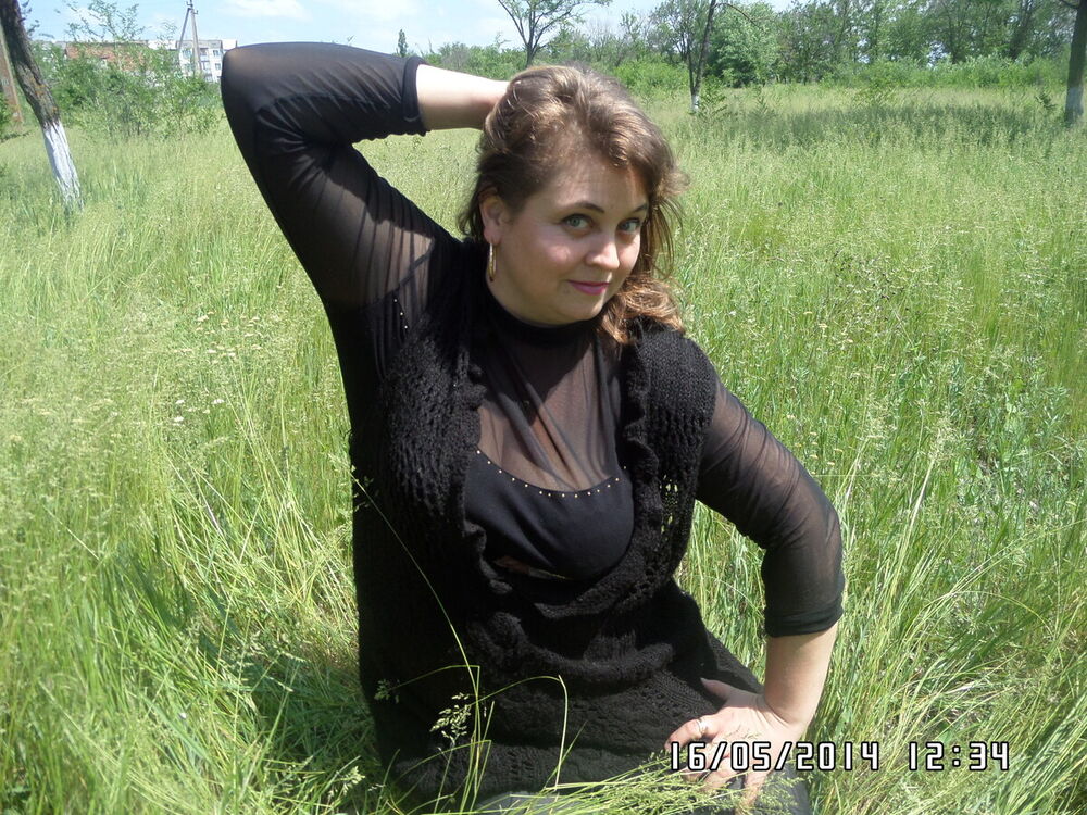  20895499  Nadiia, 47 ,    