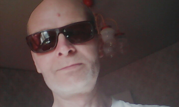  14418559  Dickson, 62 ,    -