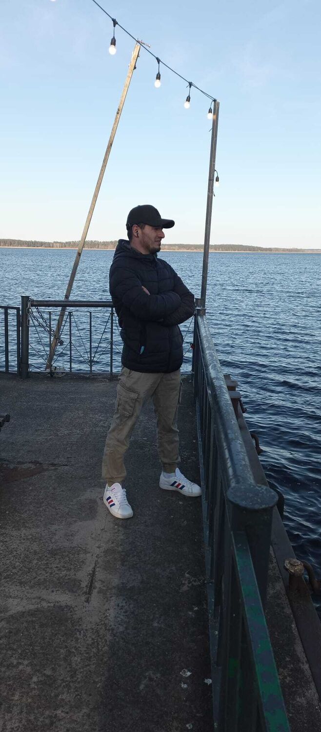  ,   Usmon, 32 ,   ,   , c 