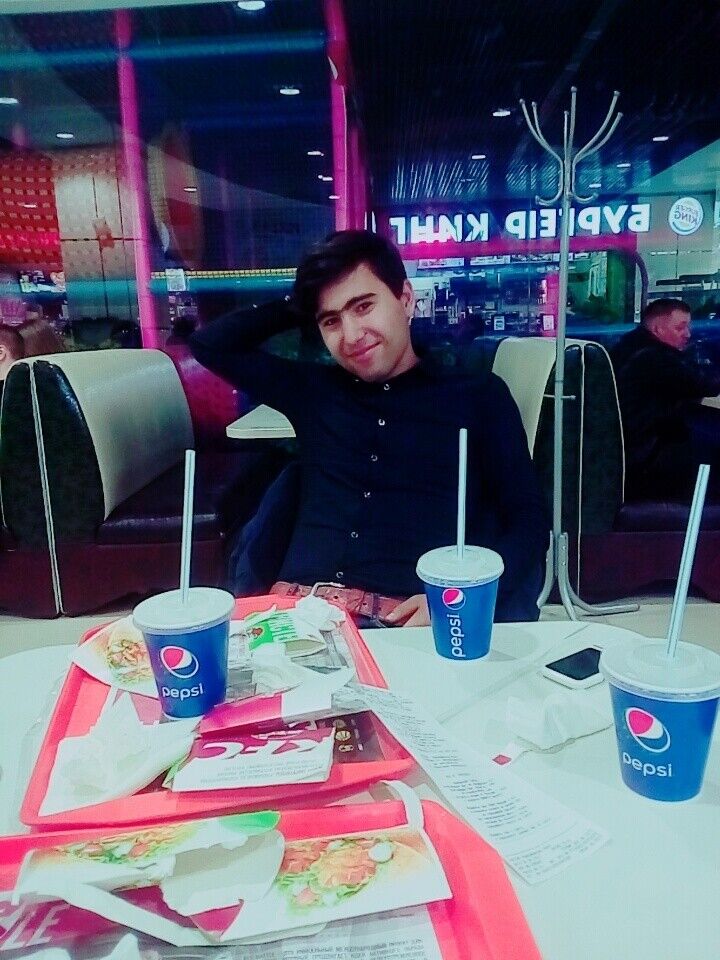  9419949  Zakhir, 29 ,    
