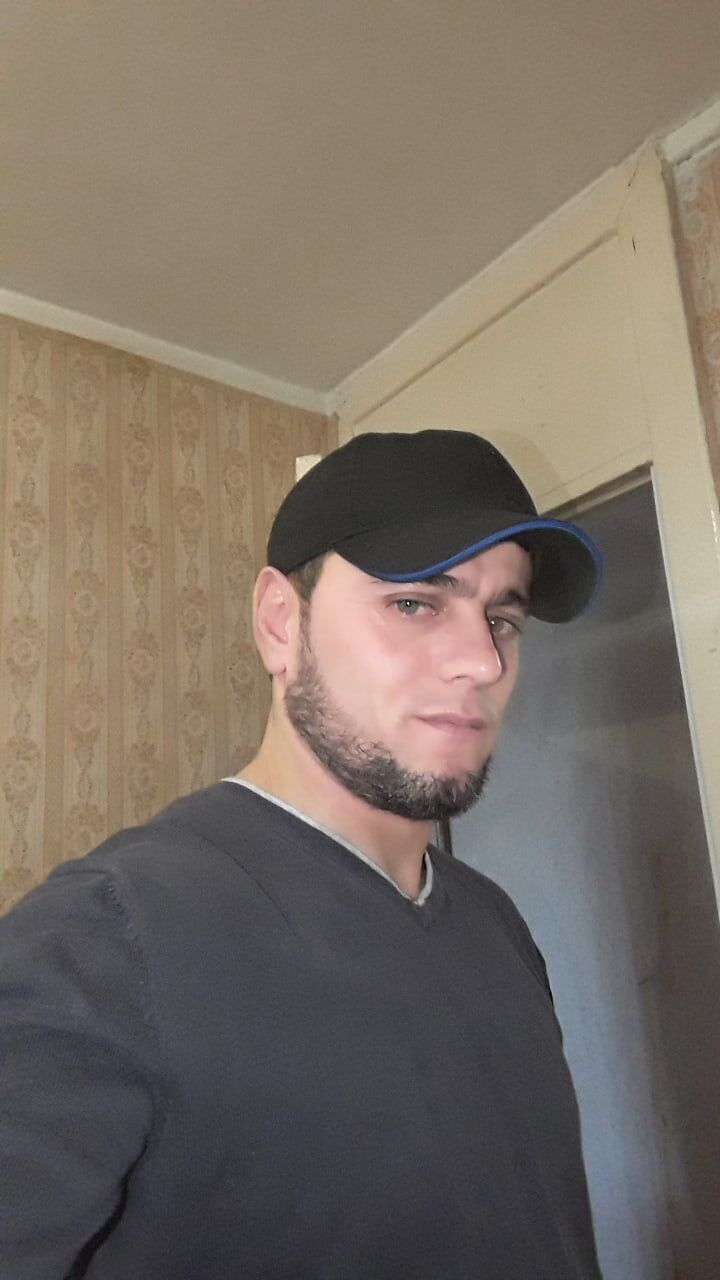  34194549  RASUL, 42 ,    