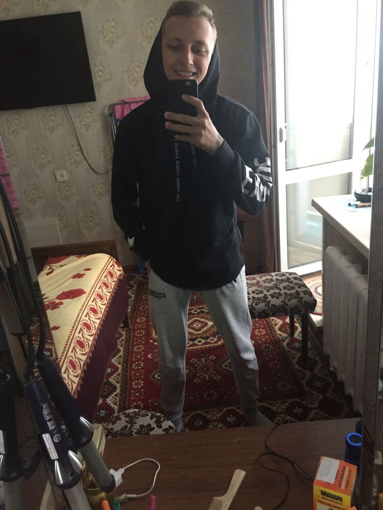  41906279  Nikita, 24 ,    