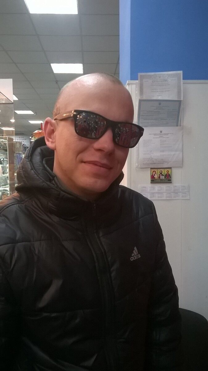  9087979  VLADIMIR, 37 ,    