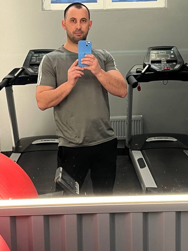  53302829  Denis, 35 ,    