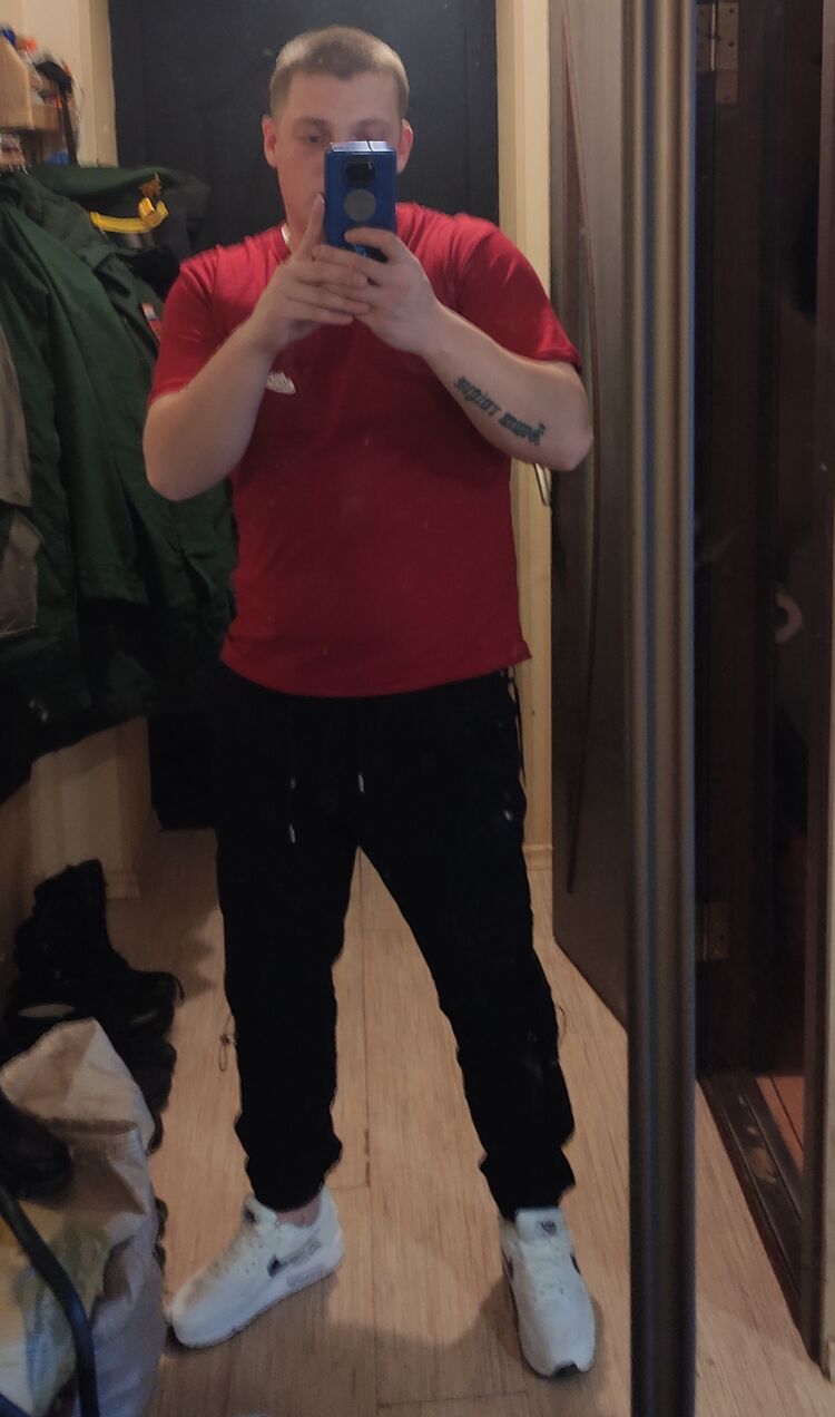  40079769  , 27 ,    