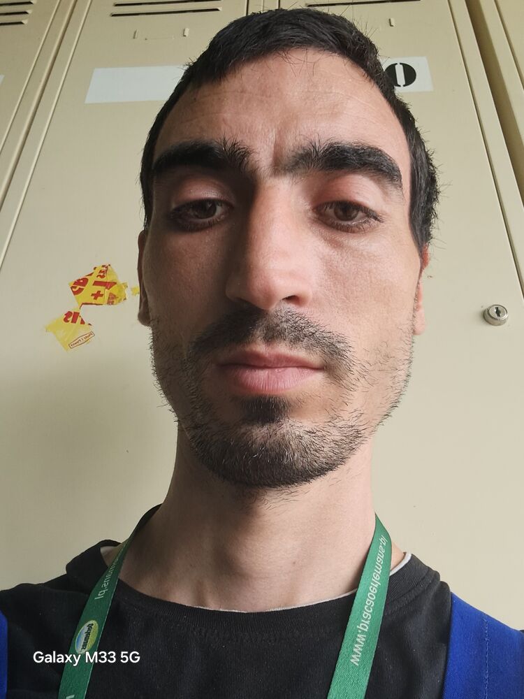  ,   Victor, 33 ,   ,   