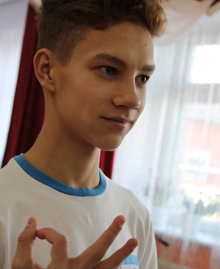  23578039  , 24 ,    