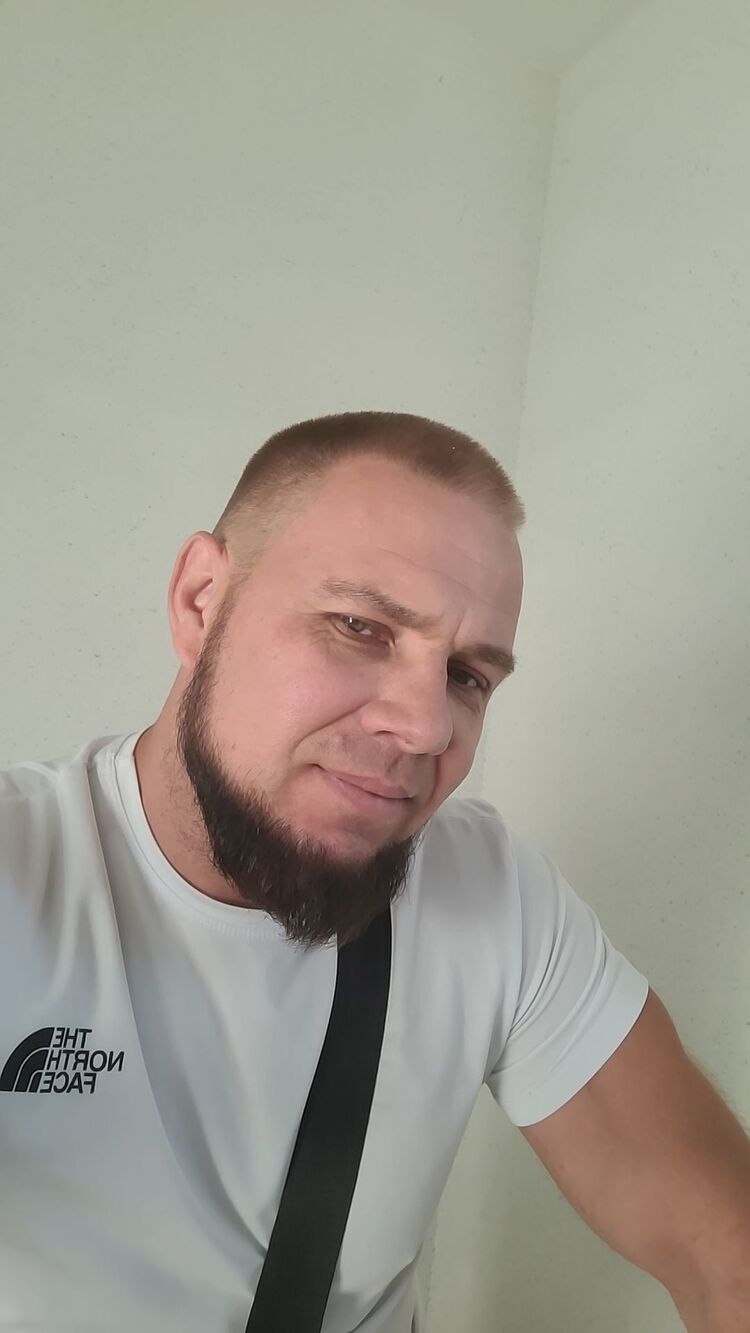  44857259  , 36 ,    