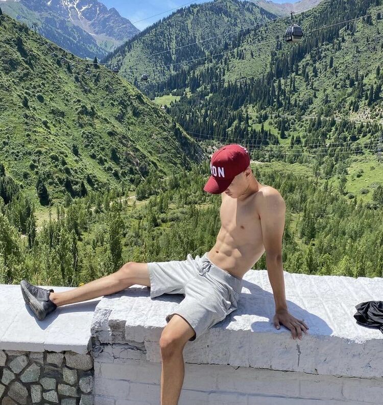  23300149  Timur, 26 ,    