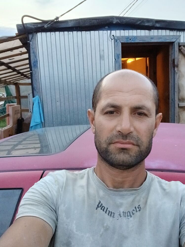  52898799  , 37 ,    -