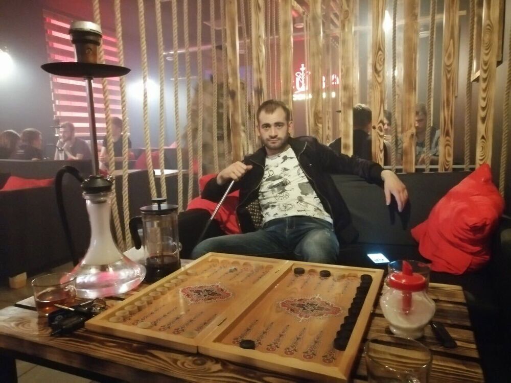  46325999  Arman, 31 ,    