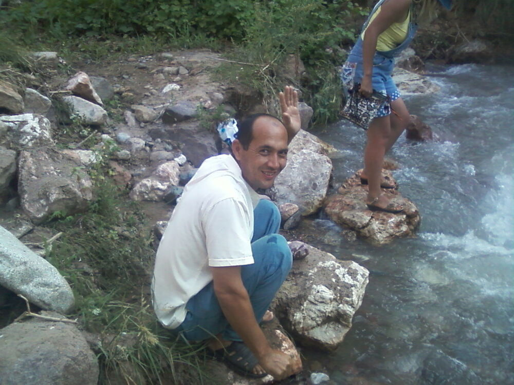  4670299  Rauf, 49 ,    
