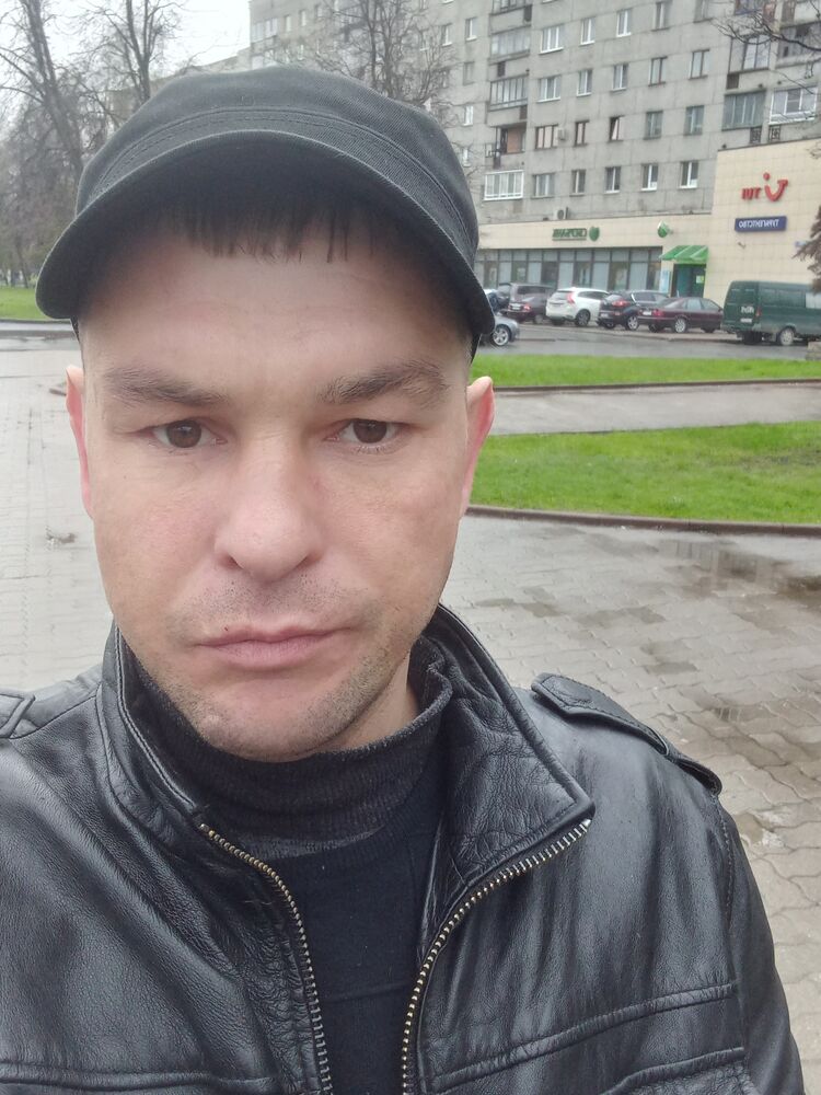  22837249  Vasilij, 41 ,    