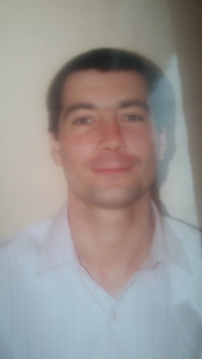  15203189  Andrei, 47 ,    