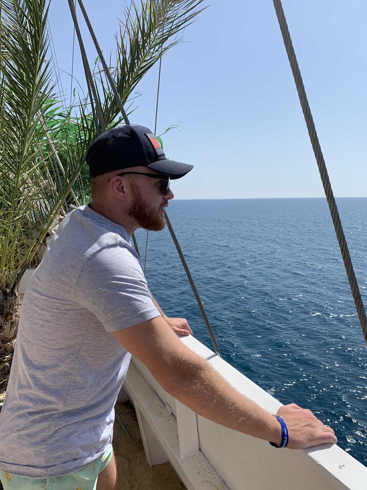  27436379  Evgenii, 36 ,    