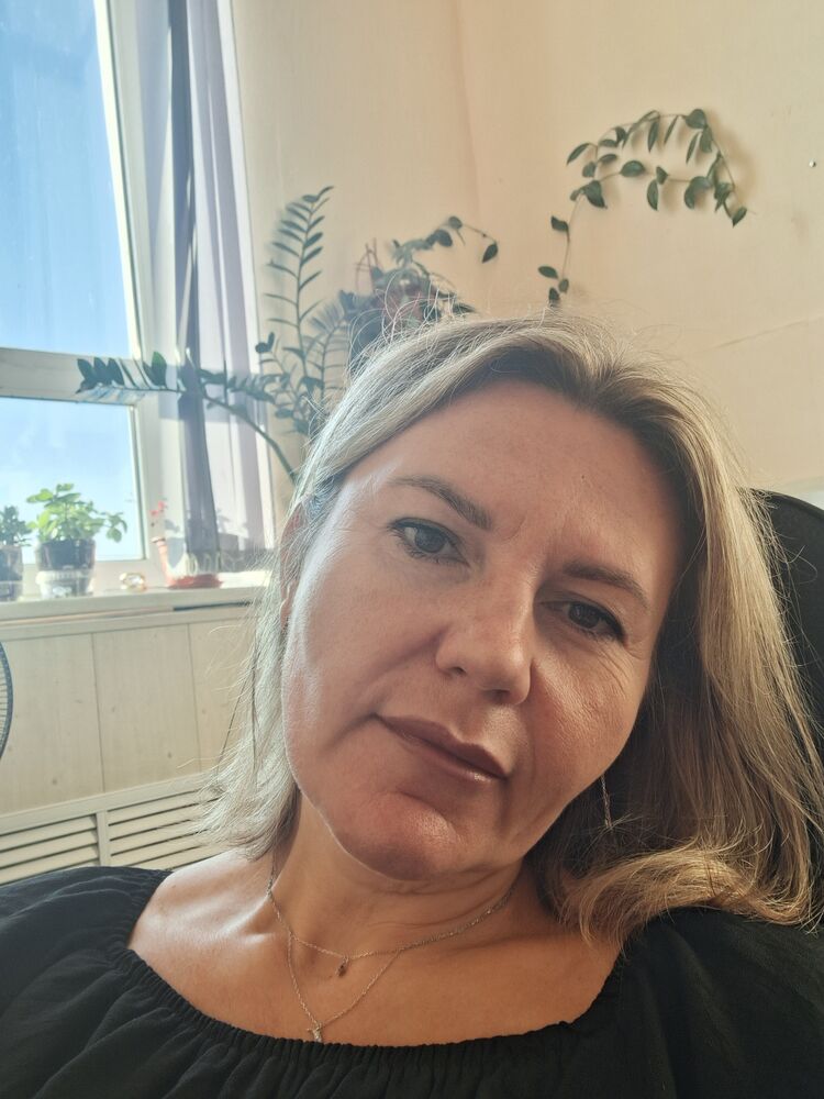  52950159  , 49 ,    
