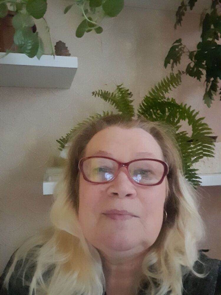  48525749  , 63 ,    