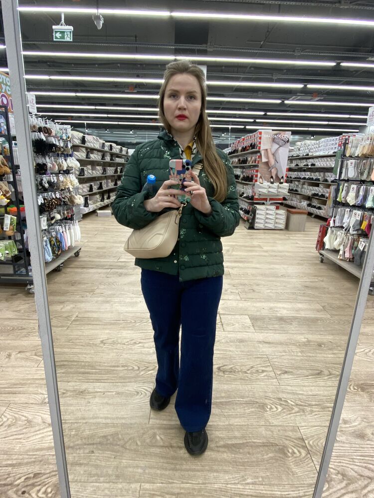  54274879  Lexi, 33 ,    