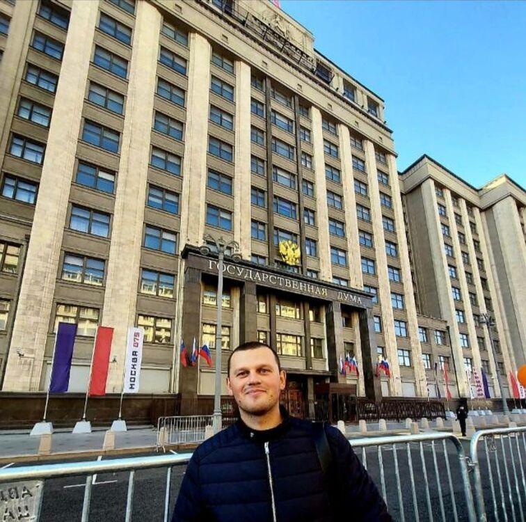  29466789  Vladislav, 27 ,    