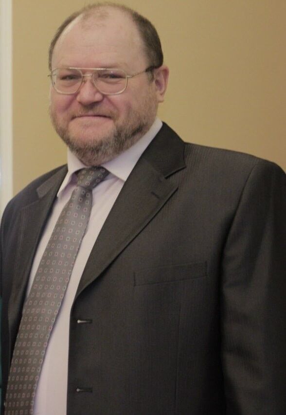  -,   Anton, 60 ,   