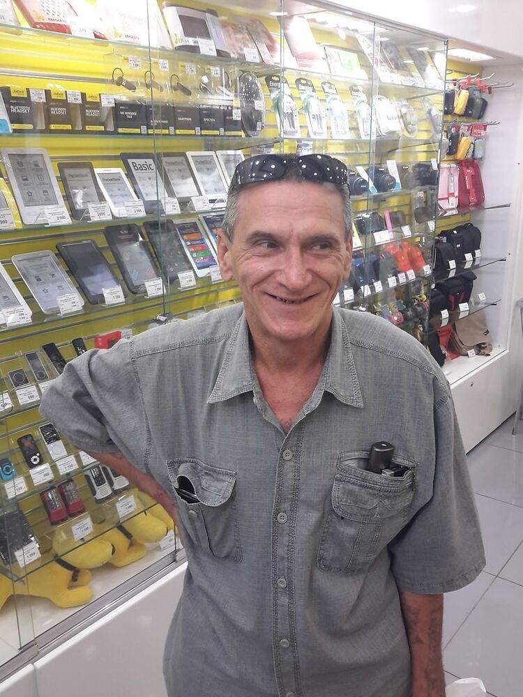  9656879  Valeriy, 64 ,    