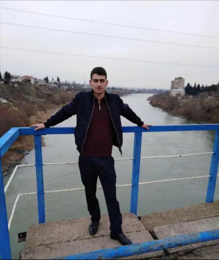  ,   Yasha, 28 ,   ,   