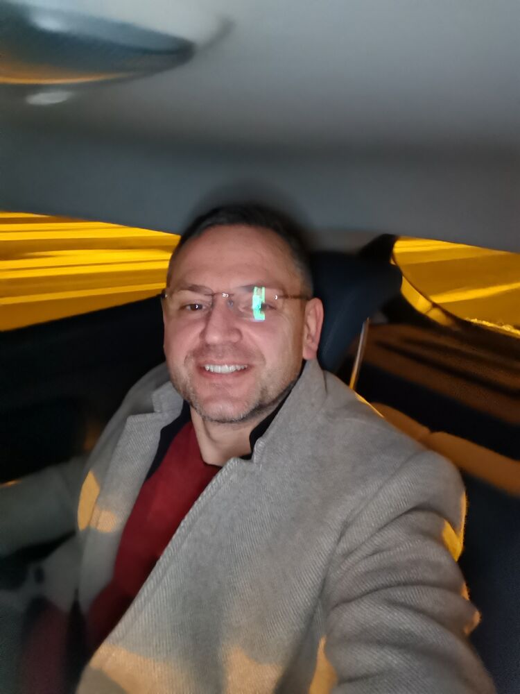  Tessin,   , 44 ,   ,   