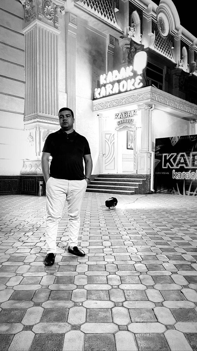  ,   Oybek, 33 ,   ,   