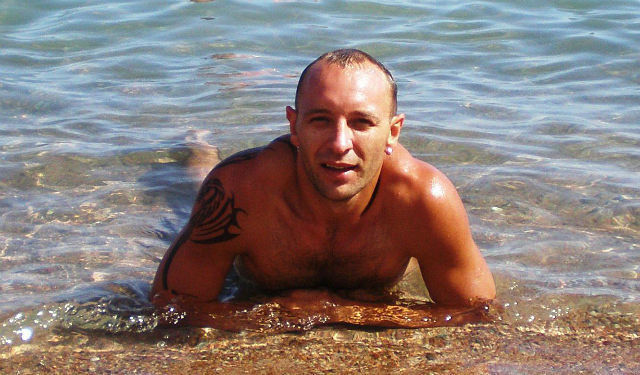  9633989  C, 42 ,    