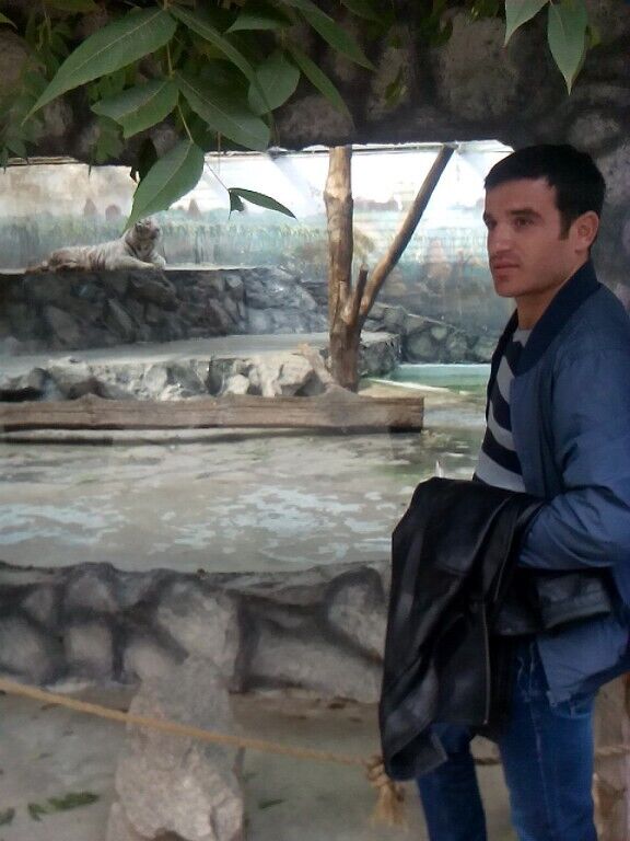  49249269  KAMIL, 39 ,    