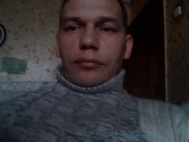 ,   Alex, 46 ,   
