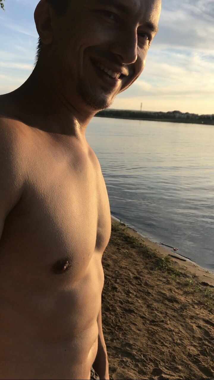  48439549  , 32 ,    